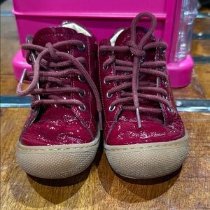 Naturino Shiny Maroon High-Top Sneakers